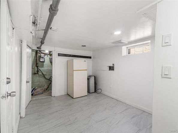 214-10 113 Avenue, Queens Village NY 11429