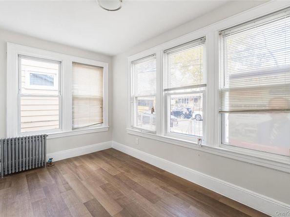 214-10 113 Avenue, Queens Village NY 11429