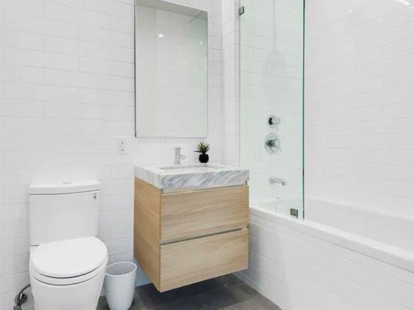 850 Metropolitan Avenue 1E, Brooklyn NY 11211