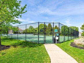 33 Avolet Court, Mount Sinai NY 11766