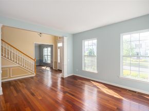 33 Avolet Court, Mount Sinai NY 11766