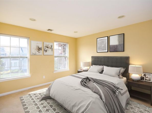 33 Avolet Court, Mount Sinai NY 11766