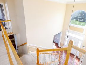 33 Avolet Court, Mount Sinai NY 11766