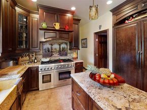 16 Dupont Court, Dix Hills NY 11746