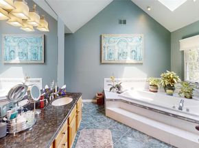 16 Dupont Court, Dix Hills NY 11746