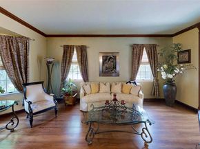 16 Dupont Court, Dix Hills NY 11746