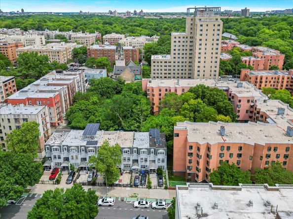977 E 179th Street, Bronx NY 10460