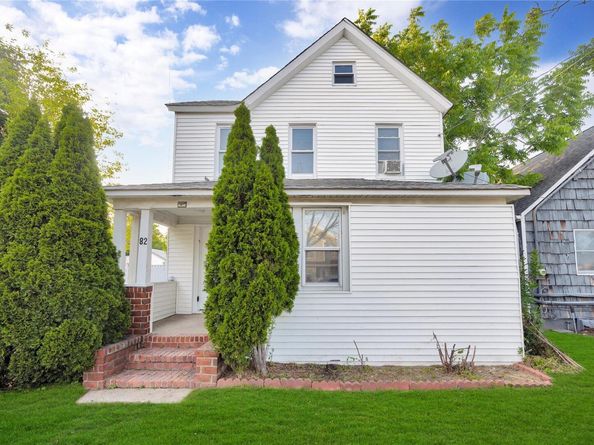 82 Heitz Place, Hicksville NY 11801
