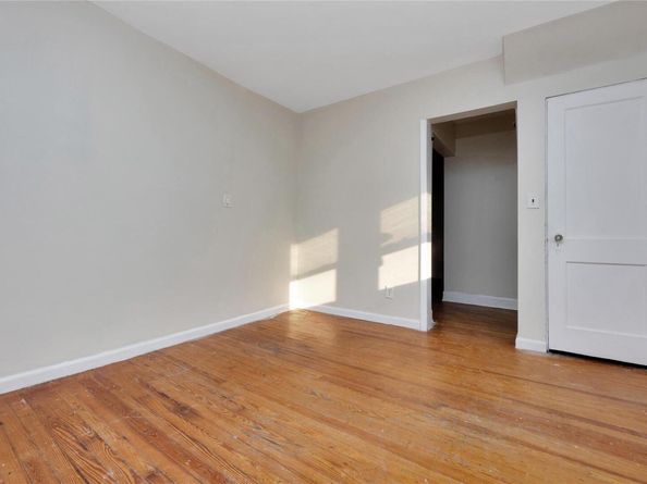 82 Heitz Place, Hicksville NY 11801