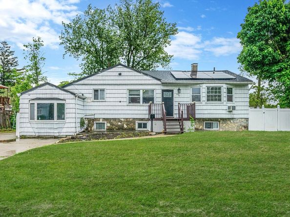 44 Juniper Street, Central Islip NY 11722