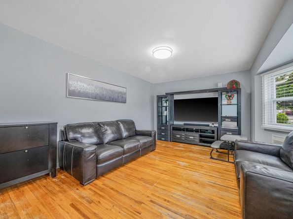 44 Juniper Street, Central Islip NY 11722
