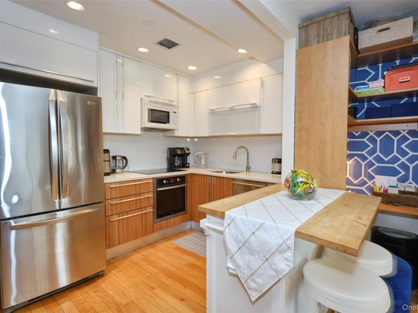 31-35 31st Street, Astoria NY 11106