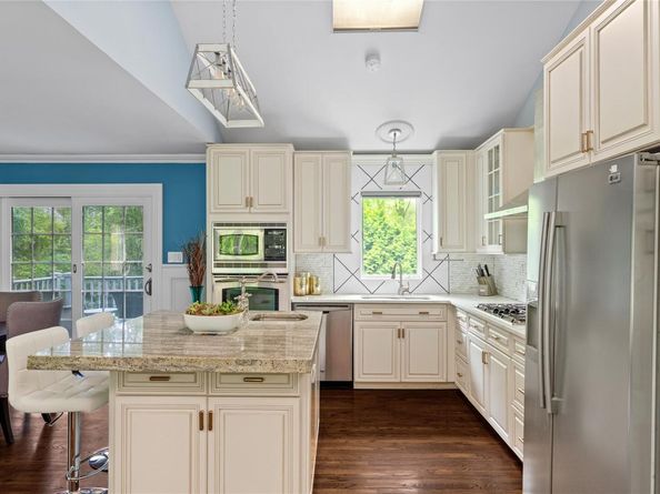 25 Cliff Road W, Wading River NY 11792