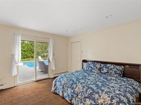 25 Cliff Road W, Wading River NY 11792