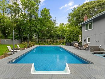 25 Cliff Road W