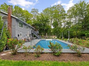 25 Cliff Road W, Wading River NY 11792