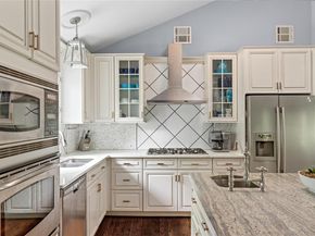 25 Cliff Road W, Wading River NY 11792