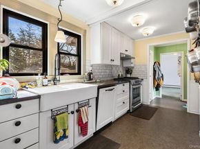 42 Robertson Road, Lynbrook NY 11563