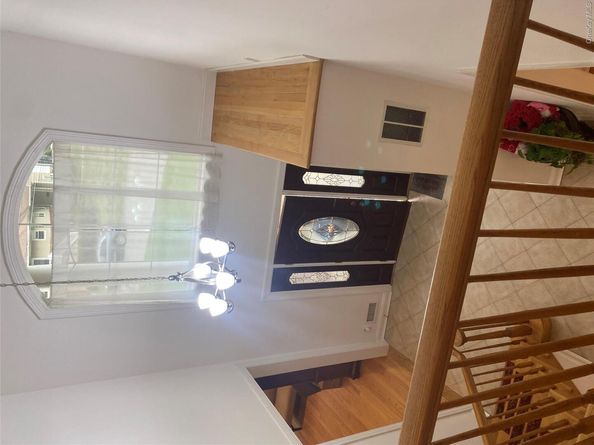 18 Crosshill Road, Eastchester NY 10709