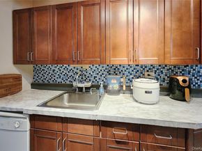 209-20 18th Ave 5E, Bayside NY 11360