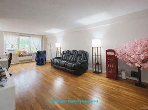 209-20 18th Ave 5E, Bayside NY 11360