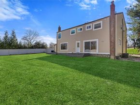 10 Mont Avenue, Dix Hills NY 11746