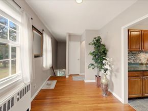 186 Pine Wood 56, Hartsdale NY 10530