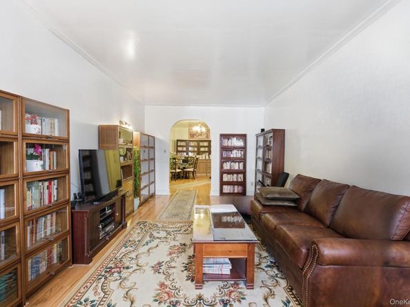 8811 Elmhurst Avenue B6, Elmhurst NY 11373