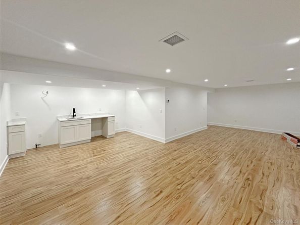 12 Ida Lane, Aquebogue NY 11901