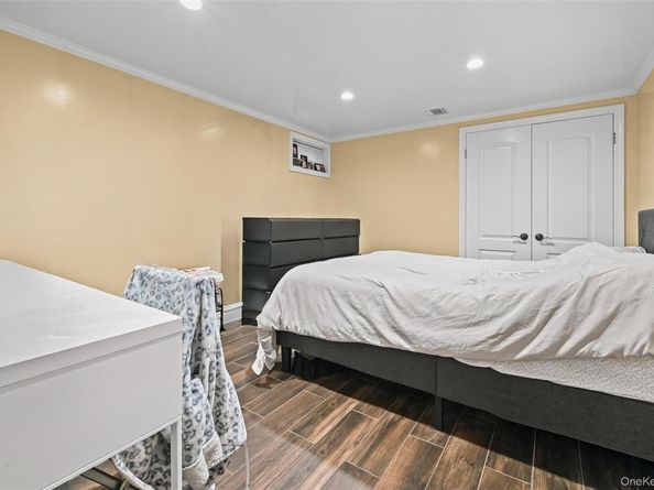 350 Sheridan Street, Westbury NY 11590