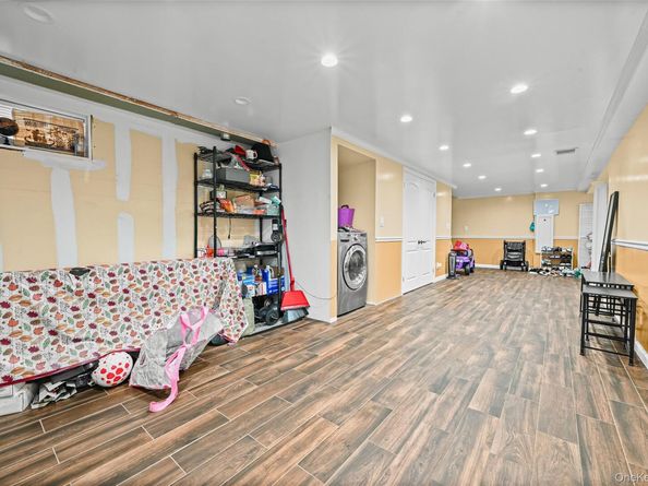 350 Sheridan Street, Westbury NY 11590