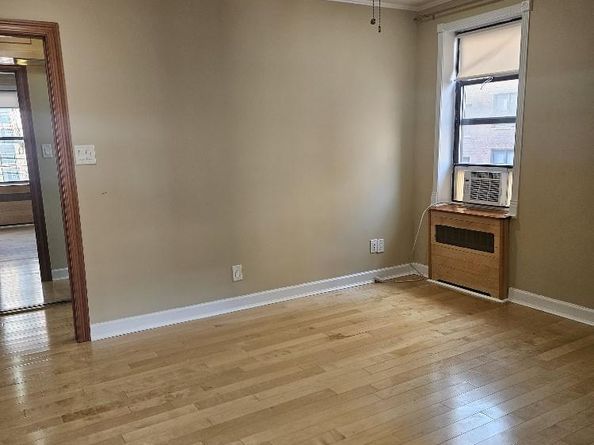 105-15 66 3F, Forest Hills NY 11375