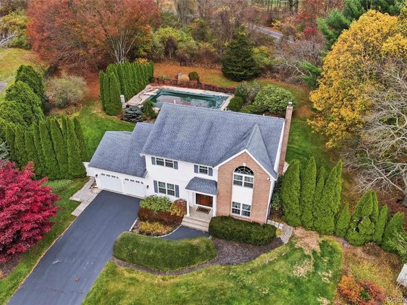 48 Windcrest Drive, Manorville NY 11949