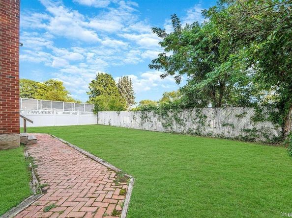 1471 Rosser Avenue, Elmont NY 11003