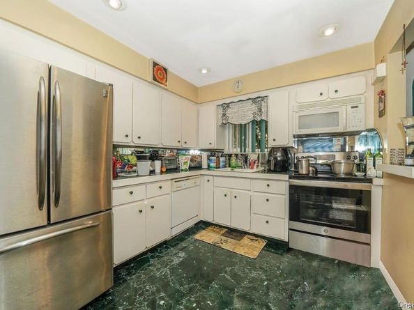 1471 Rosser Avenue, Elmont NY 11003