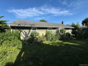 2582 Oceanside Road, Oceanside NY 11572