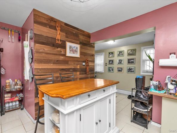 21812 141st Road, Laurelton NY 11413