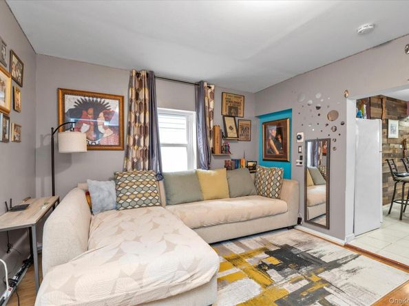 21812 141st Road, Laurelton NY 11413