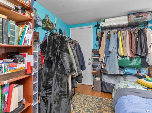 21812 141st Road, Laurelton NY 11413