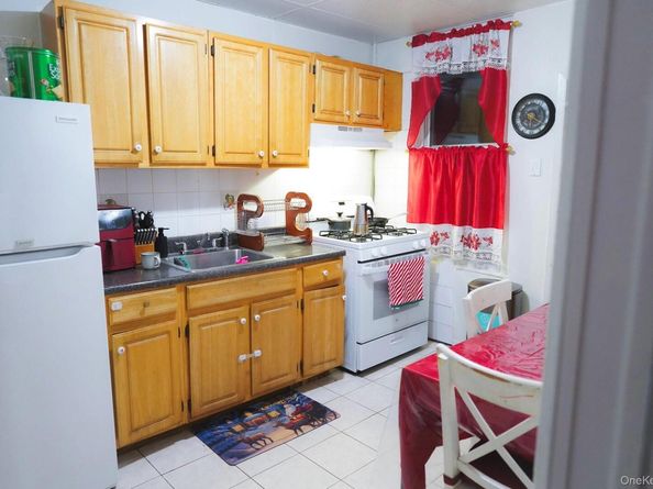 80-60 90 Avenue, Woodhaven NY 11421