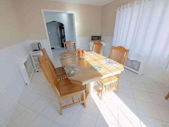 471 Windsor Place, Oceanside NY 11572