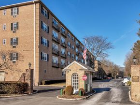 4 Consulate Drive 1B, Tuckahoe NY 10707