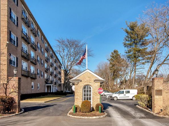 4 Consulate Drive 1B, Tuckahoe NY 10707