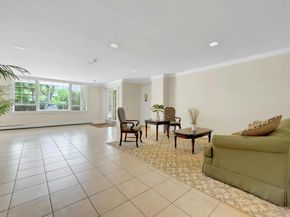 4 Consulate Drive 1B, Tuckahoe NY 10707