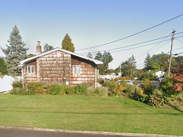 185 Throop Street, West Babylon NY 11704