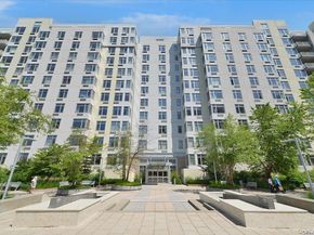 40-28 College Point Boulevard T2811, Flushing NY 11354