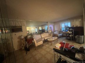 62 12th Avenue, Mineola NY 11501