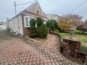 62 12th Avenue, Mineola NY 11501
