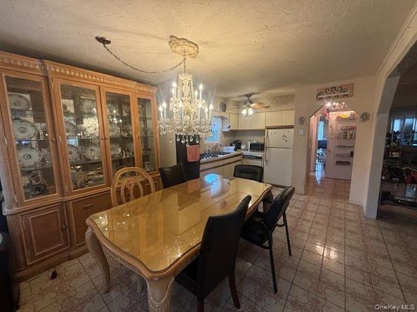 62 12th Avenue, Mineola NY 11501