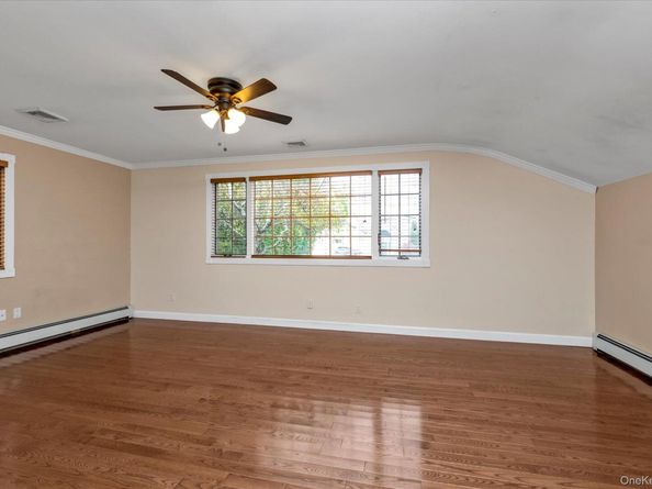 22 Fairview Road W, Massapequa NY 11758